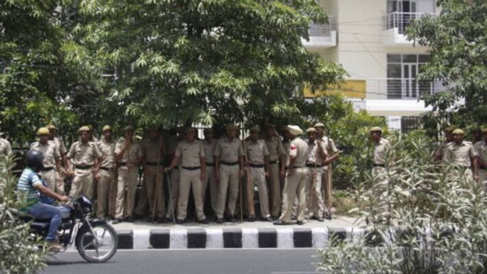 Rape Accused Escapes Police Custody in Chhattisgarh, 6 Cops Suspended Rape Accused Escapes Police Custody in Chhattisgarh, 6 Cops Suspended