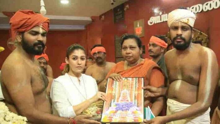 Nayanthara and Vignesh Shivan in Ayya Vaikundar Temple Nayanthara and Vignesh Shivan in Ayya Vaikundar Temple
