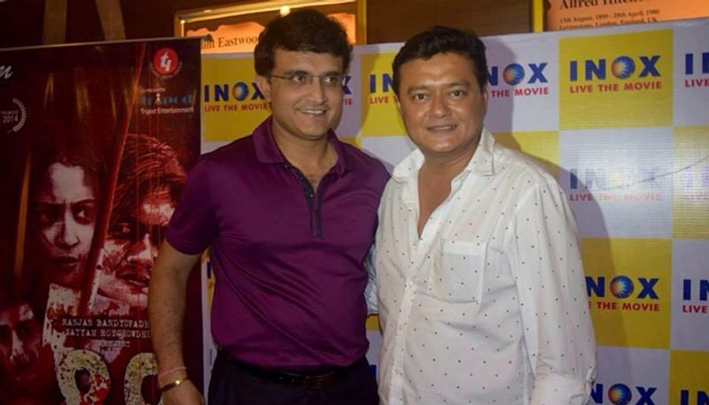 বাংলা ছবির পাশাপাশি হিন্দি ছবিতেও নিজের স্বকীয়তার ছাপ রেখেছেন তিনি। শাশ্বত মানেই ছবি হিটের ফর্মুলা টলি ইন্ডাস্ট্রিতে এই ভাবেই নিজের জায়গা ধরে রেখেছেন এই অভিনেতা।
