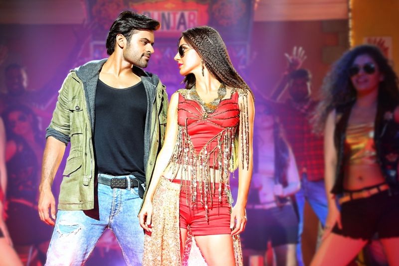 సాయి ధరమ్ తేజ్: కెరీర్ మొదట్లో హిట్స్ అందుకున్న సాయి ఆ తరువాత చేసిన తిక్క కోలుకోలేని డిజాస్టర్. మొదటి సినిమా 'రేయ్' కూడా బిగ్గెస్ట్ డిజాస్టర్.