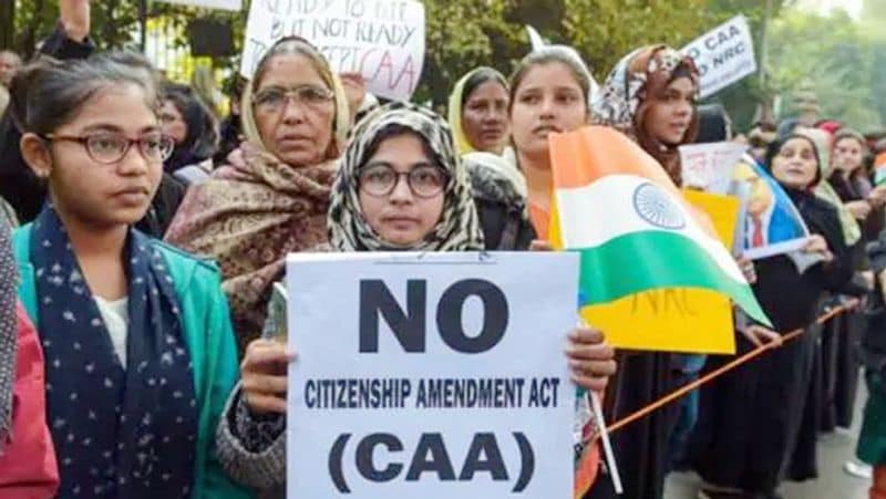 Citizenship Amendment 2019 Bollywood Stars Sushant Singh And Farhan Akhtar protest Against in mumbai KPY