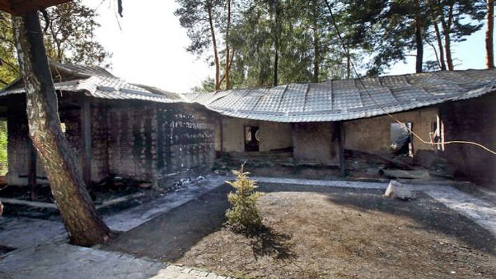 Houses of 3 men who sexually assaulted a woman set on fire in MP Houses of 3 men who sexually assaulted a woman set on fire in MP