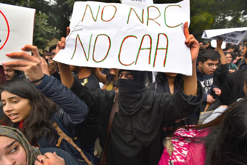 പ്രക്ഷോപങ്ങള് ശക്തി പ്രാപിച്ചപ്പോള് ദേശീയ പൗരത്വ പട്ടിക ഉടന് നടപ്പാക്കാന് ഉദ്ദേശിക്കുന്നില്ലെന്ന് കേന്ദ്ര ആഭ്യന്തര സഹമന്ത്രി ജി കെ റെഡ്ഡി പറഞ്ഞു. പൗരത്വ നിയമ ഭേദഗതിക്കെതിരെ രാജ്യവ്യാപക പ്രതിഷേധമുയരുന്ന സാഹചര്യത്തിലാണ് കേന്ദ്രമന്ത്രിയുടെ പ്രതികരണം.