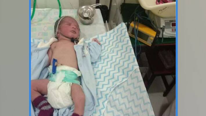 Embarrassing case in Pune, newborn girl found in dustbin kpa Embarrassing case in Pune, newborn girl found in dustbin kpa