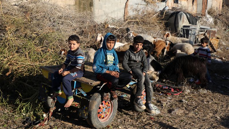 Israel targets Gaza after rocket attack see life of hamas people kpt
