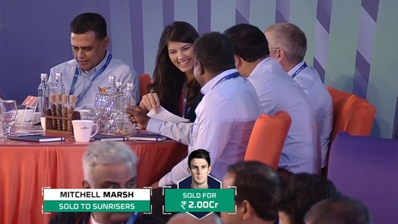 Know who is the mystery girl of IPL auction, who was bidding for Hyderabad KPB