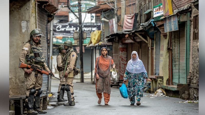 Life of people in Kashmir living in fear kph