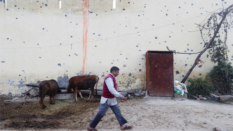 Life of people in Kashmir living in fear kph