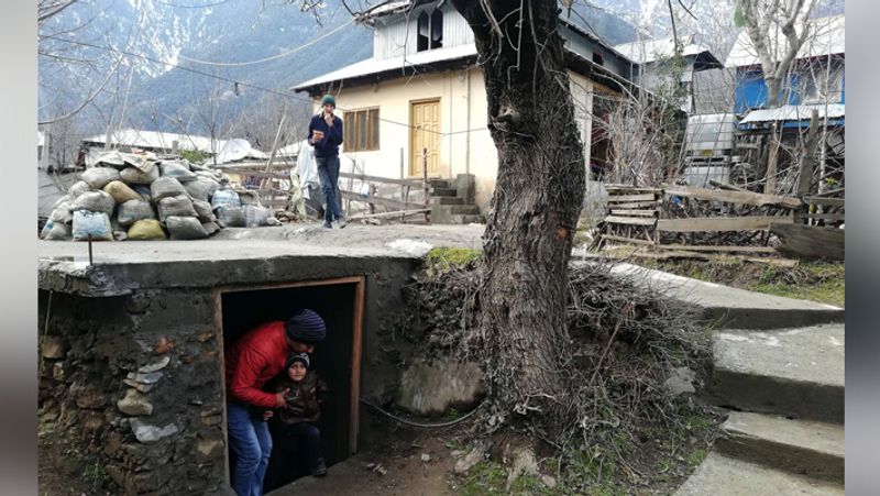 Life of people in Kashmir living in fear kph