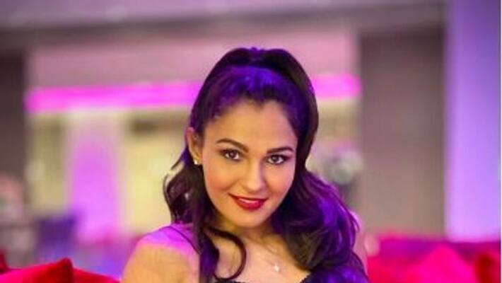 unbelievable , this gay only love and cheating singer andriya..?? andriya leak her secret now unbelievable , this gay only love and cheating singer andriya..?? andriya leak her secret now