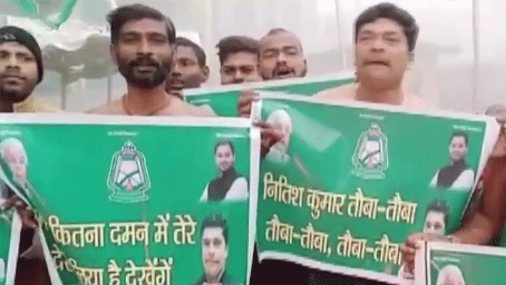 caa bihar band rjd supporters citizenship act protest on the road buses not running in patna KPR