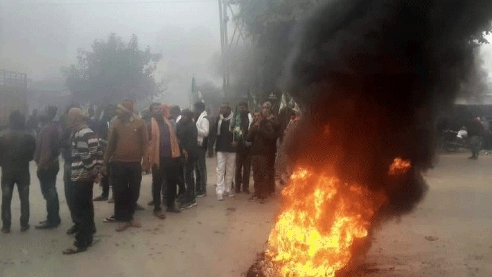 caa bihar band rjd supporters citizenship act protest on the road buses not running in patna KPR