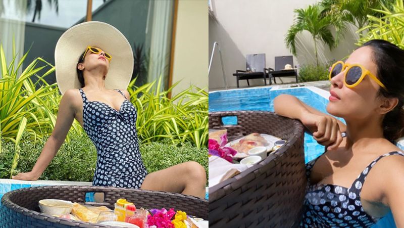 hina khan enjoying vacation with boyfriend at maldives photots viral KPJ