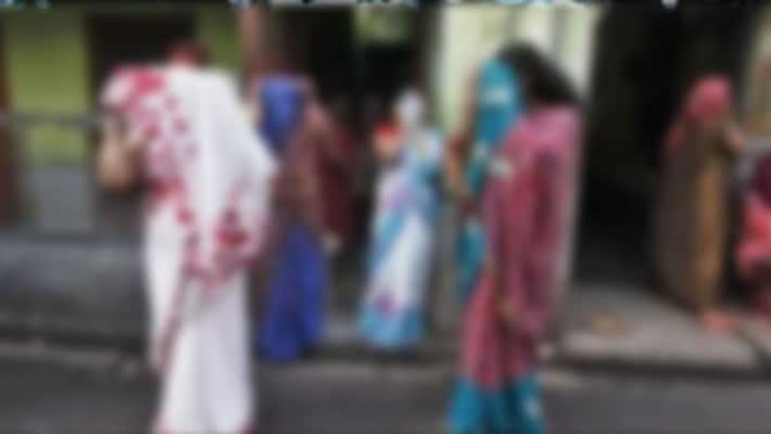 hindu people and womens were tortured and refugee in pakisthan hindu people and womens were tortured and refugee in pakisthan