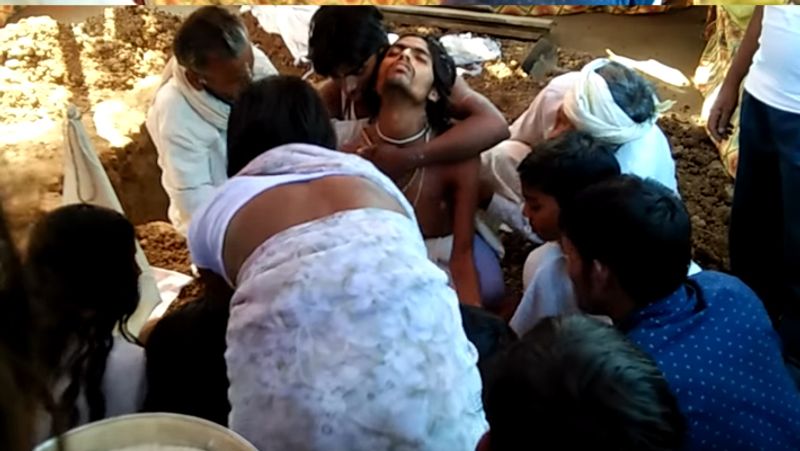 A saint died in superstition in Mahasamund, Chhattisgarh kpa