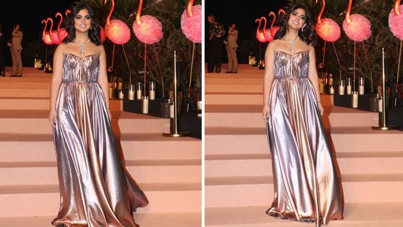 Bollywood Stars gauri khan kiara advani Anil kapoor Sonam kapoor in Isha Ambani Party See Photos KPY