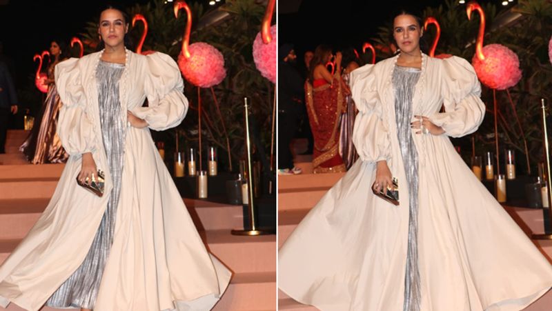 Bollywood Stars gauri khan kiara advani Anil kapoor Sonam kapoor in Isha Ambani Party See Photos KPY