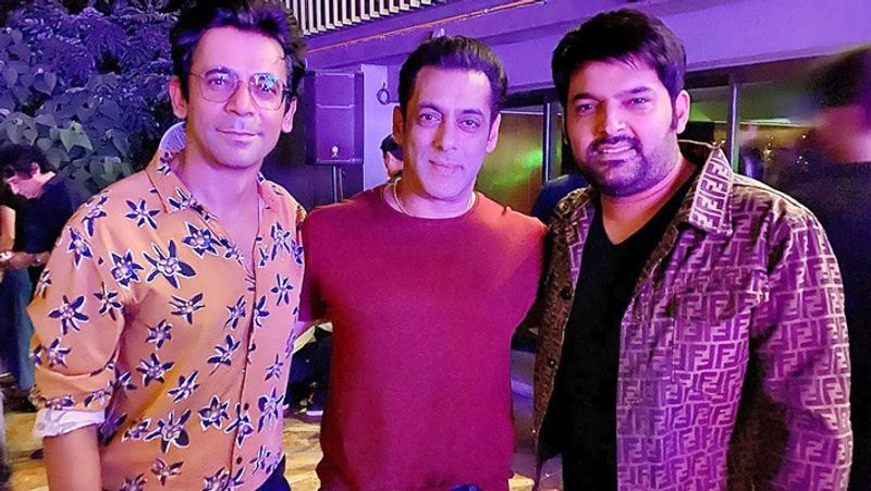 Kapil Sharma And Sunil grover together in Sohail khan Birthday party see Photos KPY
