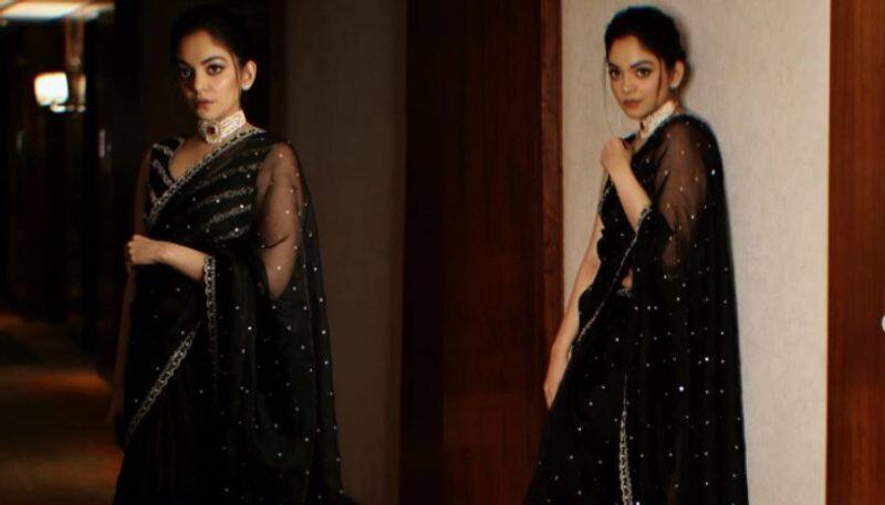Ahaana krishna stunning in black saree