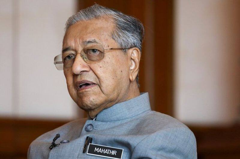 Malaysian prime minister  madder Muhammad resignation his prime minister posting