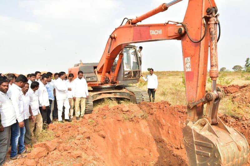 minister singireddy niranjan reddy inspects edula reservoir works