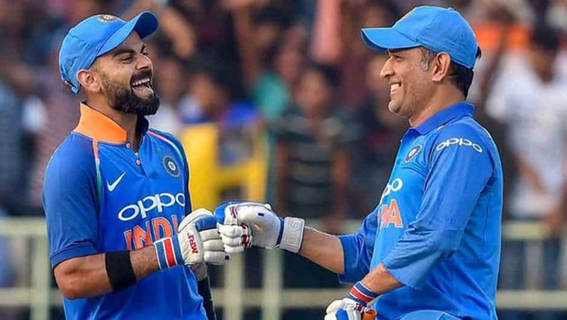 Dhoni completes 15 years of international cricket, fans give special gift on social media KPB