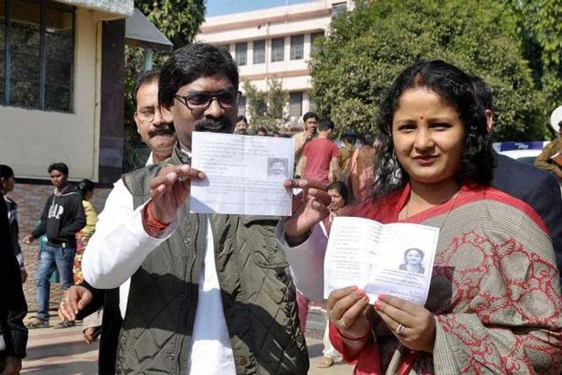 jharkhand election results 2019 hemant soren wife kalpana soren and family intresting facts kpt
