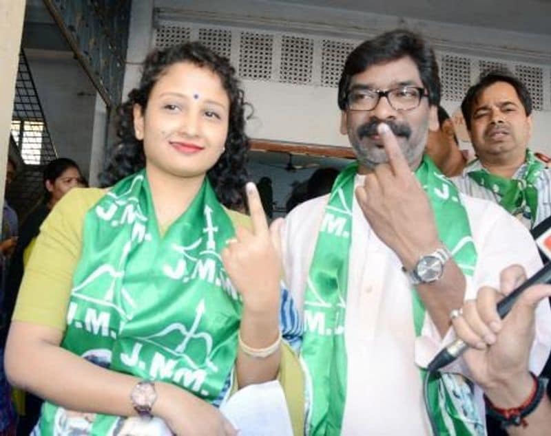 jharkhand election results 2019 hemant soren wife kalpana soren and family intresting facts kpt