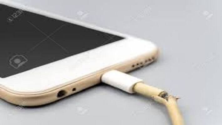 EU Wants a Common Charger For All Smartphones But Apple is Not Impressed EU Wants a Common Charger For All Smartphones But Apple is Not Impressed
