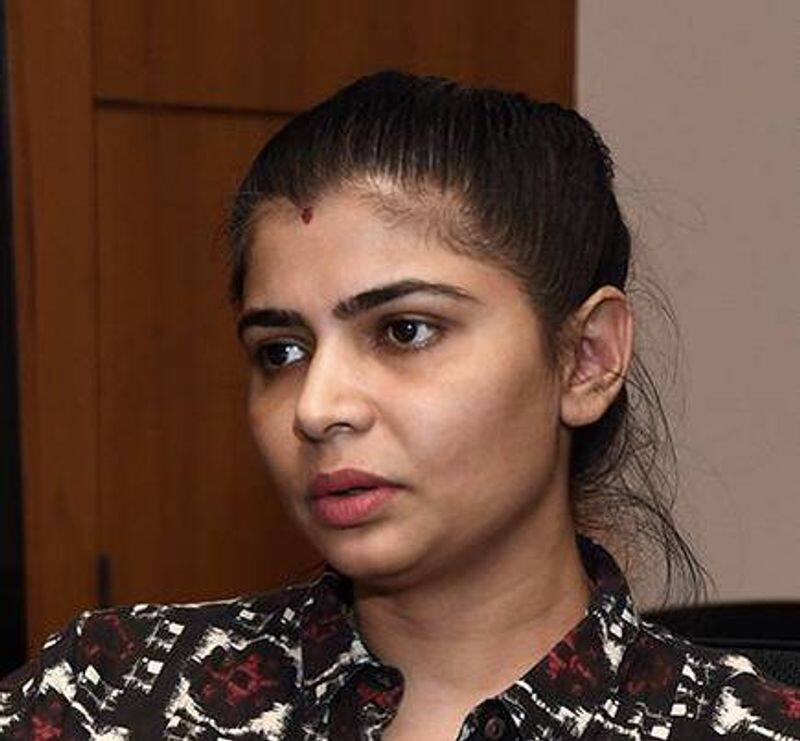 Singer Chinmayi Stopped For Dubbing Artists Association Election Nomination