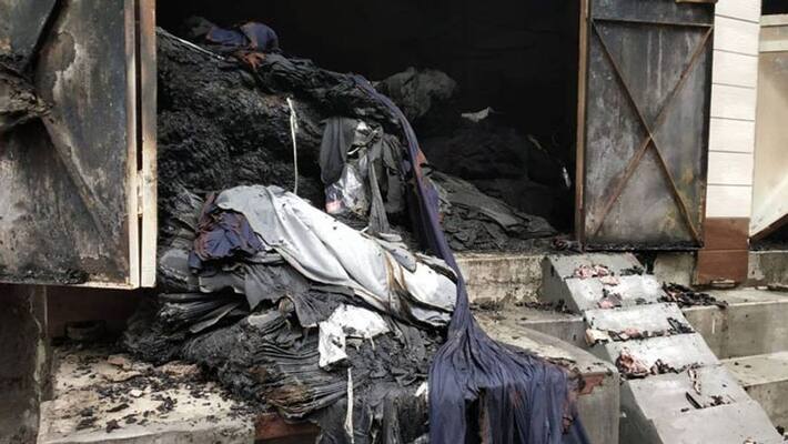 delhi Cloth Warehouse fire...3 Children Among 9 Killed delhi Cloth Warehouse fire...3 Children Among 9 Killed