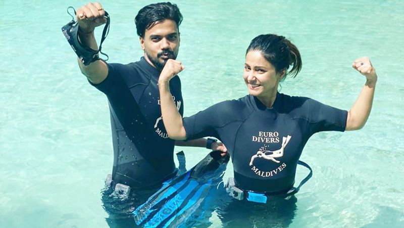 Tv Actress Hina khan Shared latest photos while Diving with Boyfriend rocky jaiswal in maldives KPY
