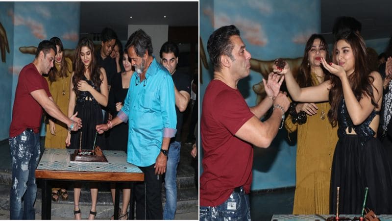 Mahesh Manjrekar daughter Saiee Manjrekar Birthday celebration see photos salman khan and Sonakshi sinha also there KPY
