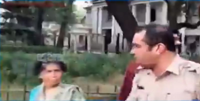 during caa protest across country these policemen ips appealing protesters to calm down goes viral kpt