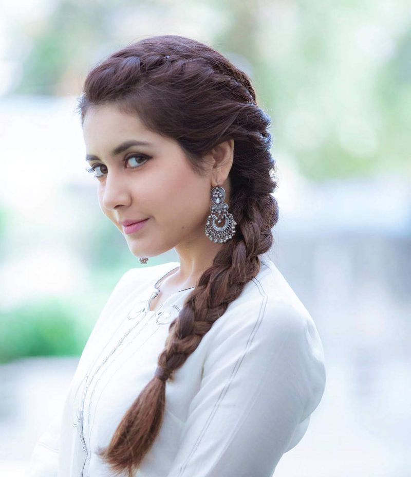 Tollywood Best Heroines who gives entry in this decade