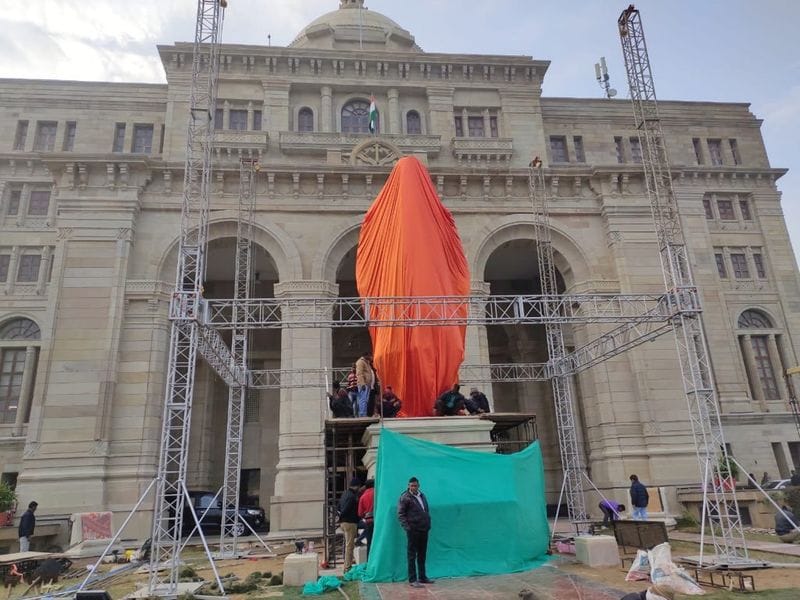 Atal Bihari Vajpayee 95th birth anniversary, PM Modi will unveil the 25 feet tall statue in Lucknow kpn