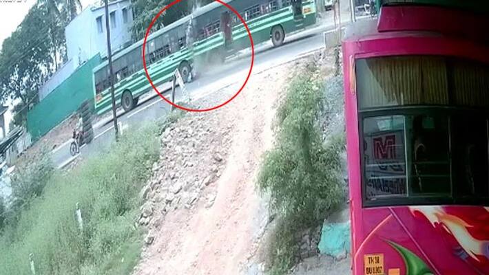 Government buses face-to-face... one people killed Government buses face-to-face... one people killed