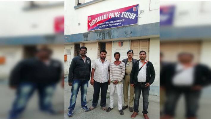 West Bengal police helps a lost youth from Telengana to go back home West Bengal police helps a lost youth from Telengana to go back home