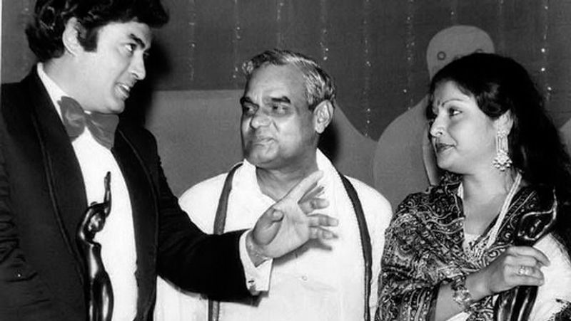 Atal Bihari Vajpayee memorable photos with aishwarya rai to hema malini on his birth anniversary