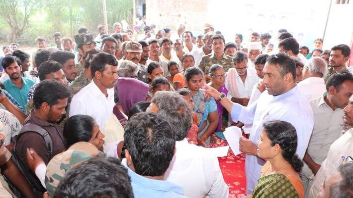 atmakuru tdp leaders join ysrcp presence of mekapati goutham reddy atmakuru tdp leaders join ysrcp presence of mekapati goutham reddy