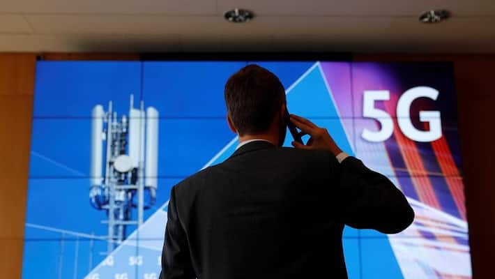 Government To Reduce 5G Spectrum Base Price By More Than Half To success the Auction Government To Reduce 5G Spectrum Base Price By More Than Half To success the Auction