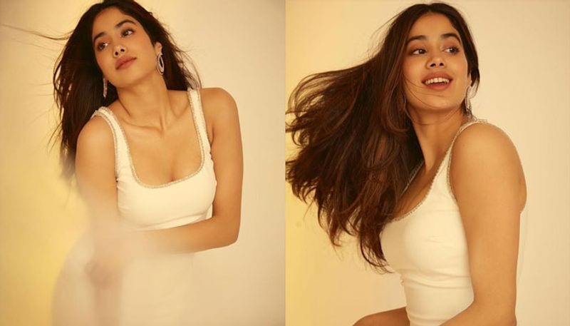 janhvi kapoor latest hot instagram photos