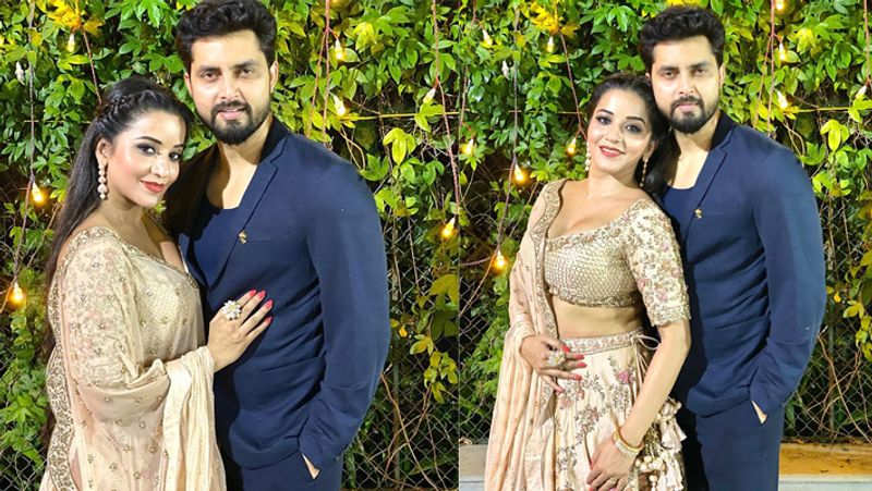 Bhojpuri Actress Monalisa aka Antara Biswas Went in co actor sonyaa ayodhya wedding reception With Husband KPY