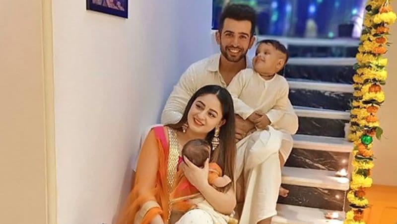 Baalika Vadhu Actress Mahhi Vij Shares Her Daughter Tara First Pic KPG