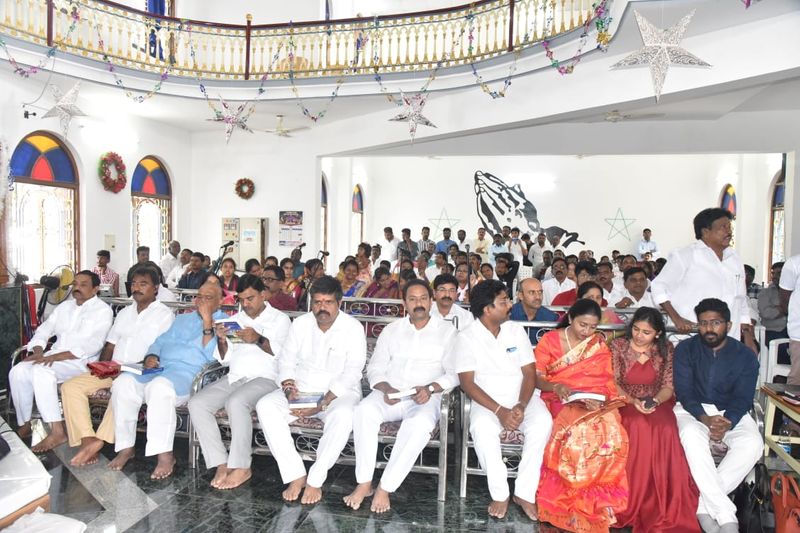 AP CM YS Jagan christmas celcebrations at pulivendula
