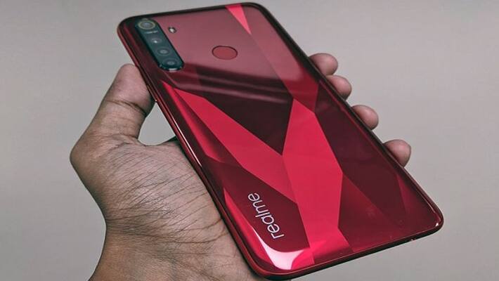 Realme X50 Pro 5G with Snapdragon 865 SoC, Dual Front Cameras Launched: Price in India, Specifications Realme X50 Pro 5G with Snapdragon 865 SoC, Dual Front Cameras Launched: Price in India, Specifications