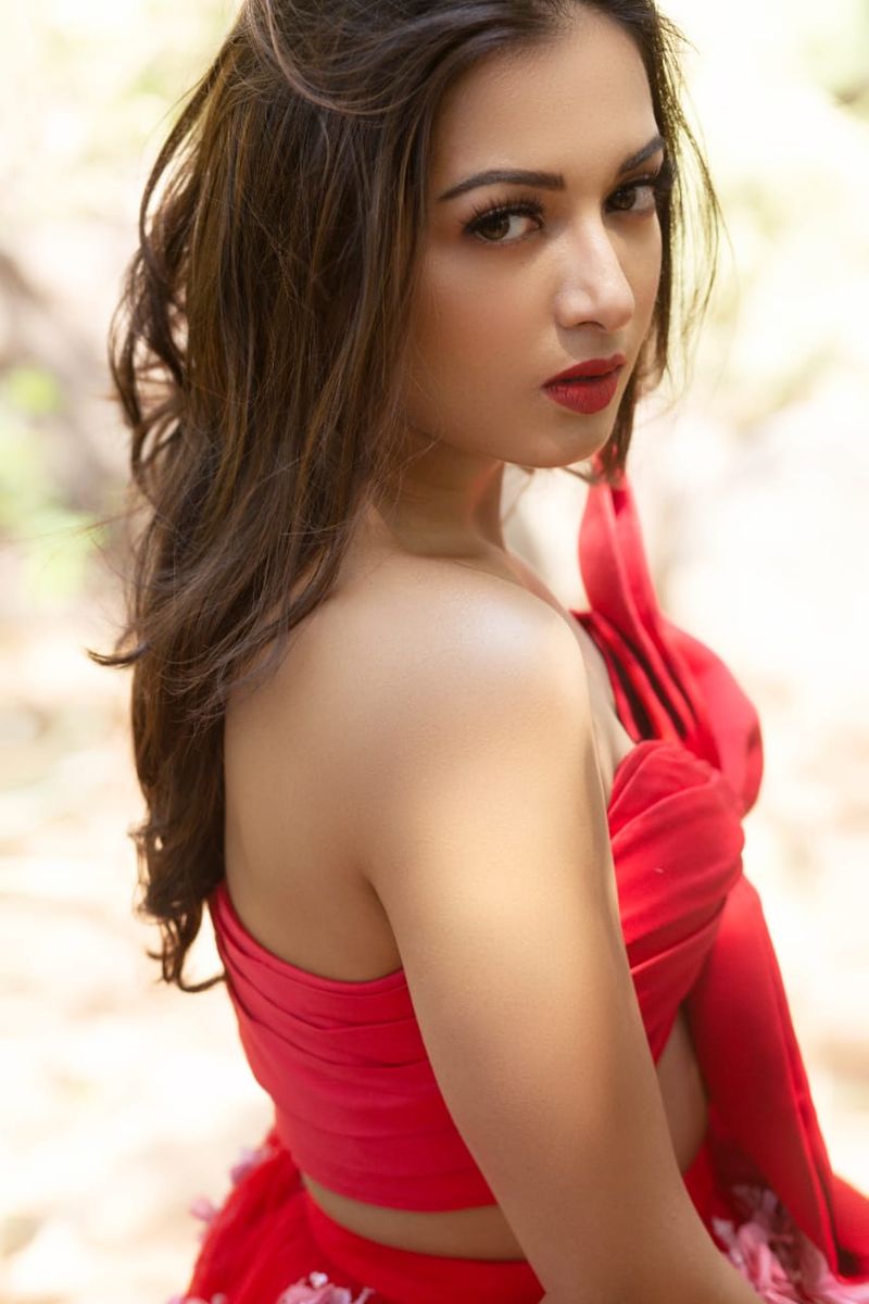 Catherine Tresa latest instagram photos