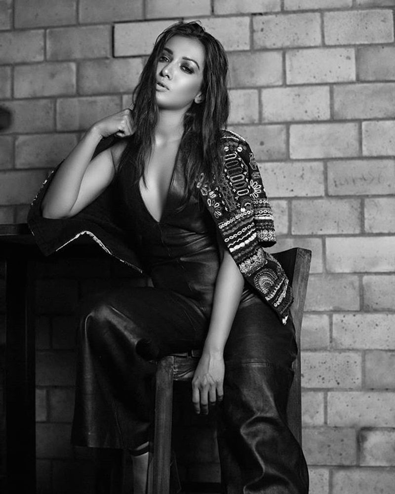 Catherine Tresa latest instagram photos