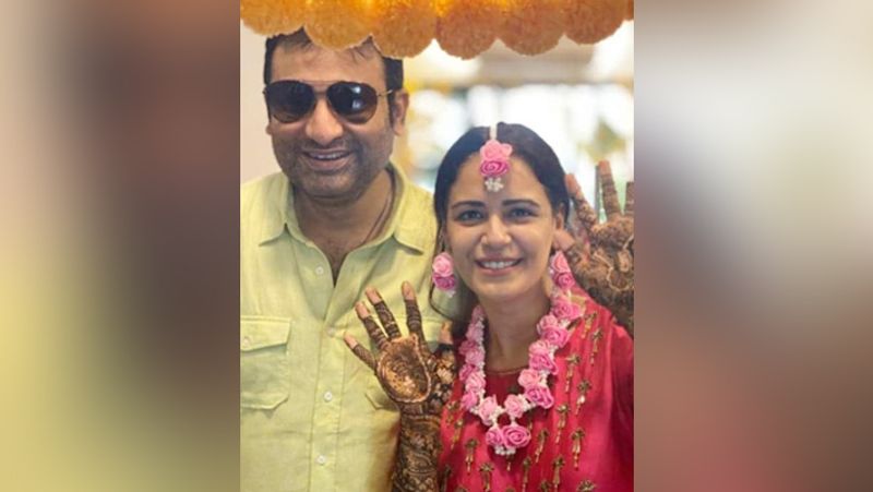 Tv Actress Mona singh is going to get married with boyfriend see mehandi photos KPY