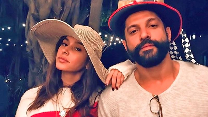 Sunny Leone Celebrate Christmas With Husband and Children KPG